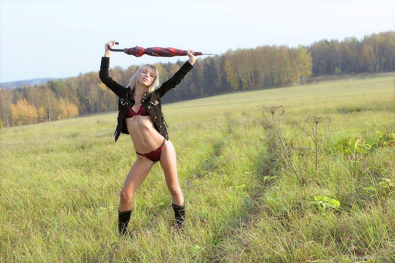 Тамила, 21